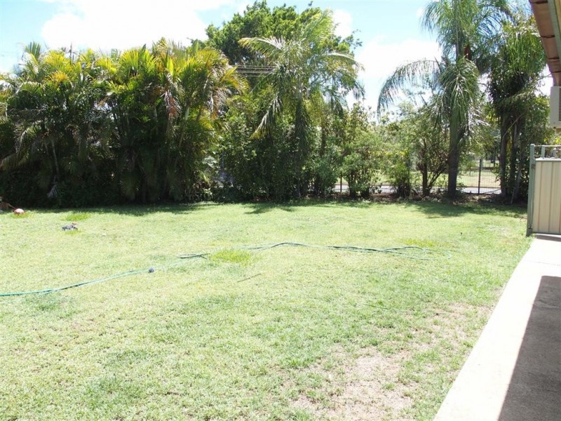 1 Bottletree Avenue, Blackwater QLD 4717