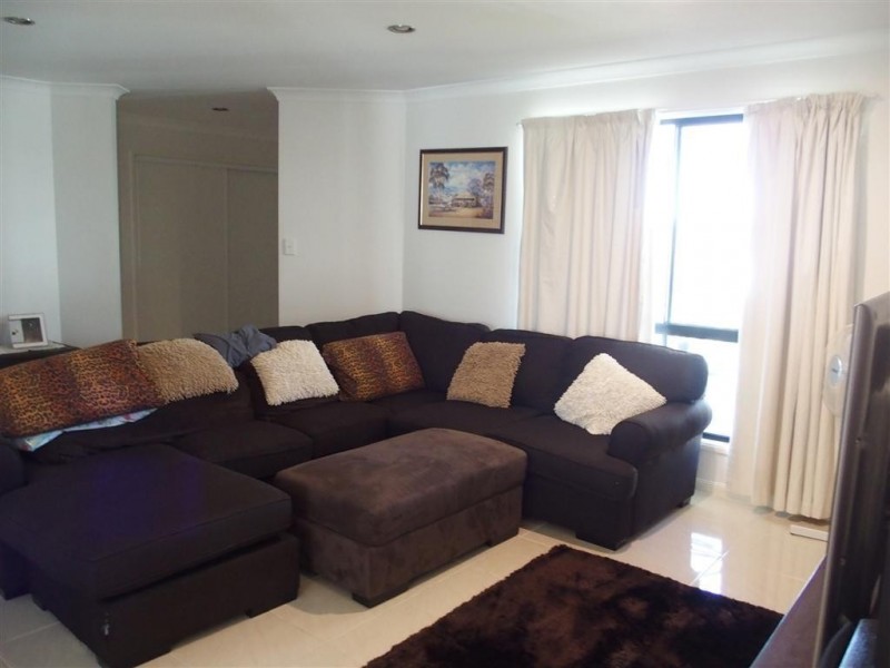 20 Summer Red Court, Blackwater QLD 4717