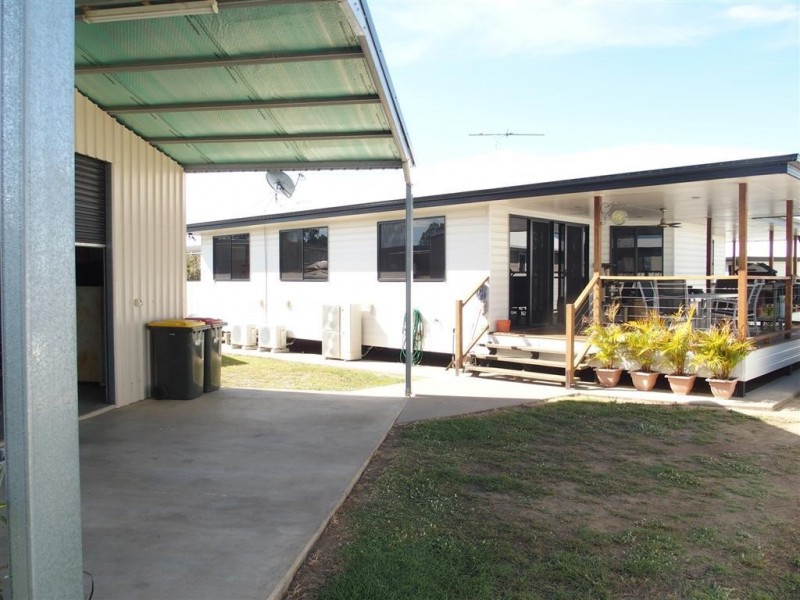 20 Summer Red Court, Blackwater QLD 4717