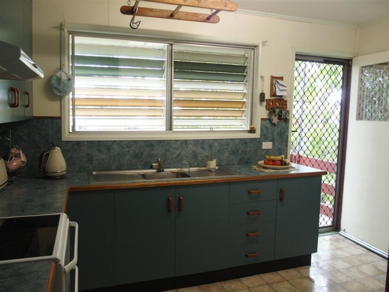 14 Bredhauer Street, Blackwater QLD 4717