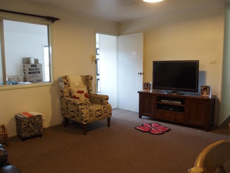 14 Bredhauer Street, Blackwater QLD 4717
