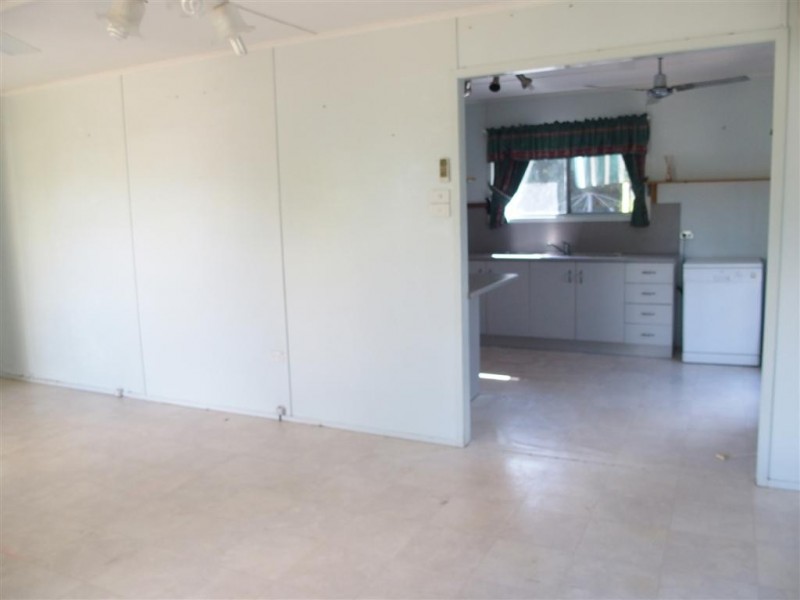 34 Littlefield Street, Blackwater QLD 4717