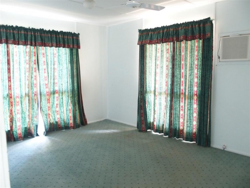 34 Littlefield Street, Blackwater QLD 4717