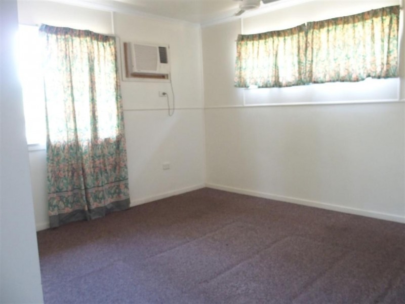 10 Seeman Street, Blackwater QLD 4717