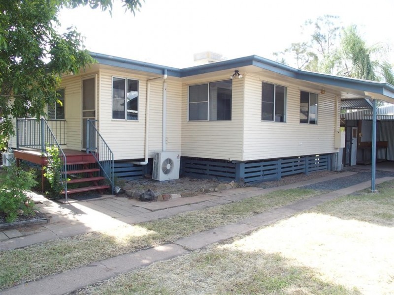 2 Eucalyptus Street, Blackwater QLD 4717