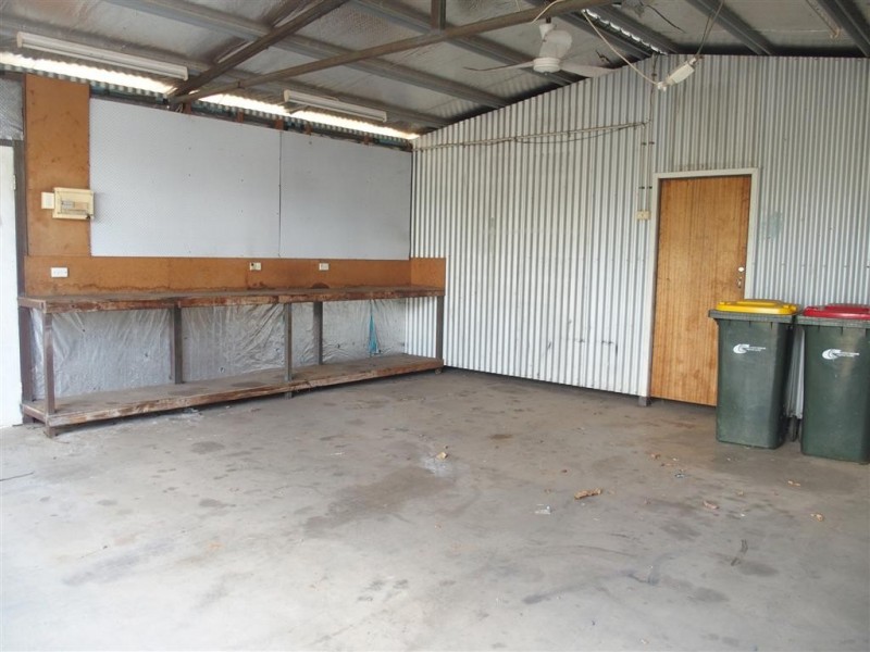 2 Eucalyptus Street, Blackwater QLD 4717