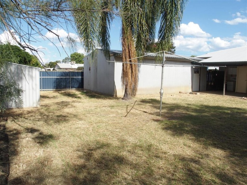 2 Eucalyptus Street, Blackwater QLD 4717