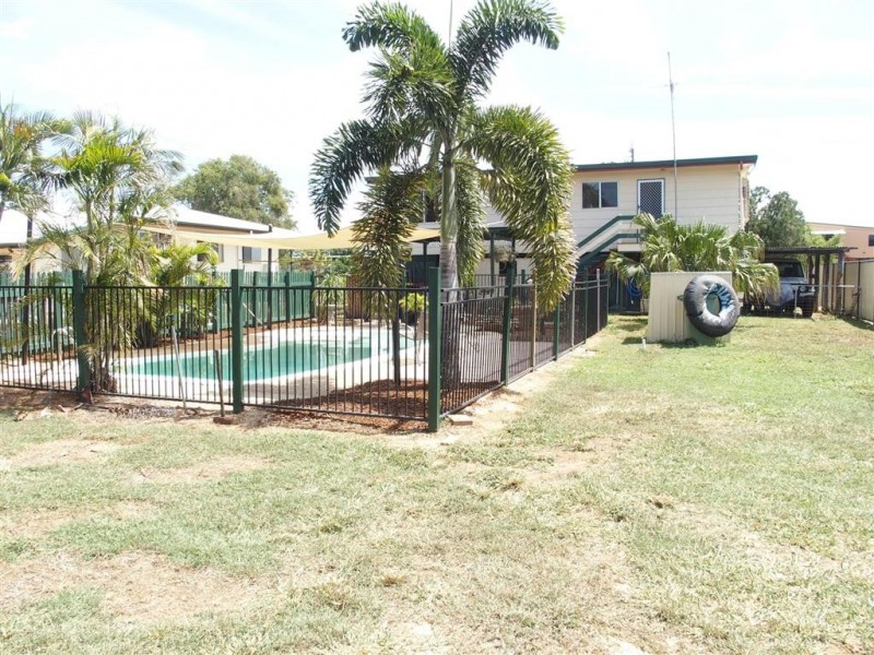8 Columba Street, Blackwater QLD 4717