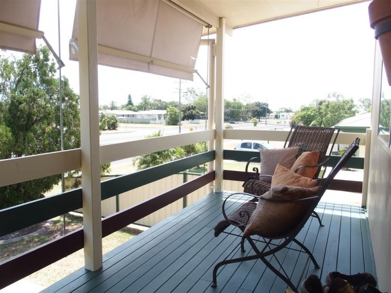 8 Columba Street, Blackwater QLD 4717