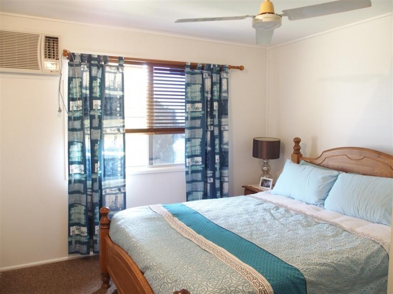 8 Columba Street, Blackwater QLD 4717