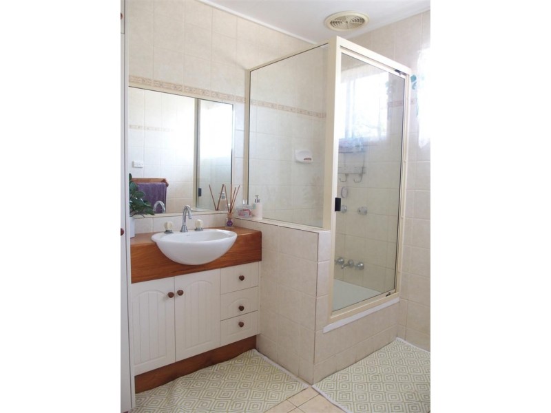 8 Columba Street, Blackwater QLD 4717