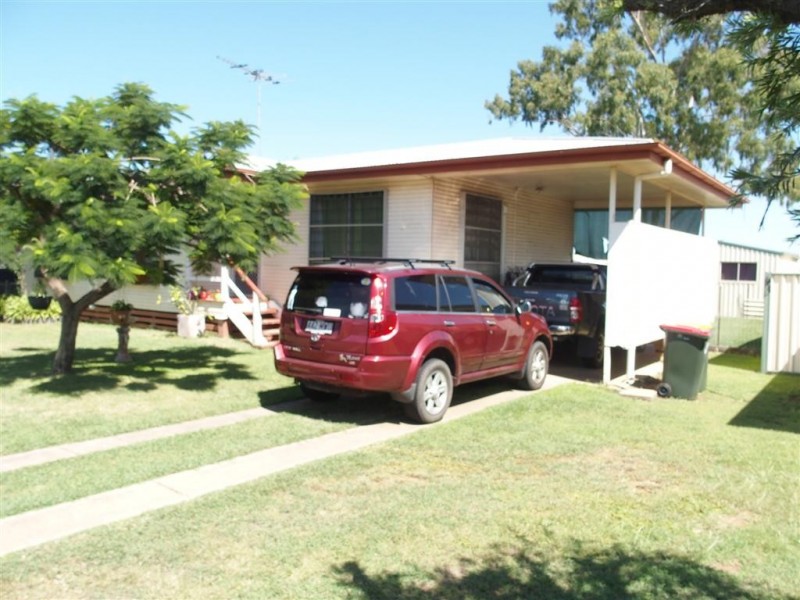 30 Littlefield Street, Blackwater QLD 4717