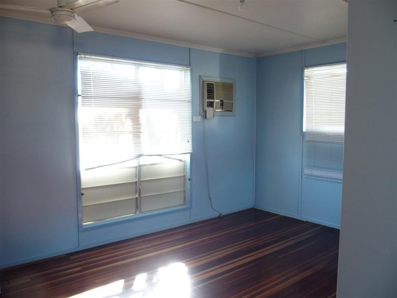 29 Long Street, Blackwater QLD 4717