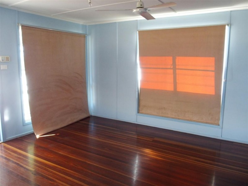 29 Long Street, Blackwater QLD 4717