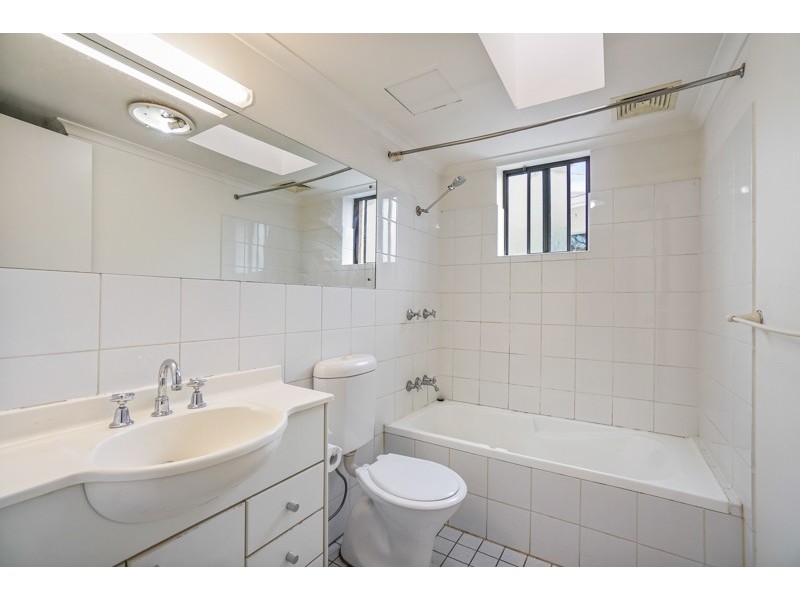 11/15A Wilson Street, Newtown NSW 2042