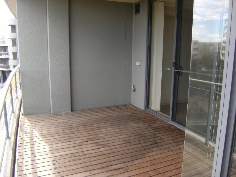 80/27 Bennelong Parkway, Wentworth Point NSW 2127