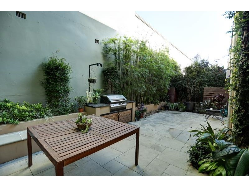 2/35-41 Mallett Street, Camperdown NSW 2050