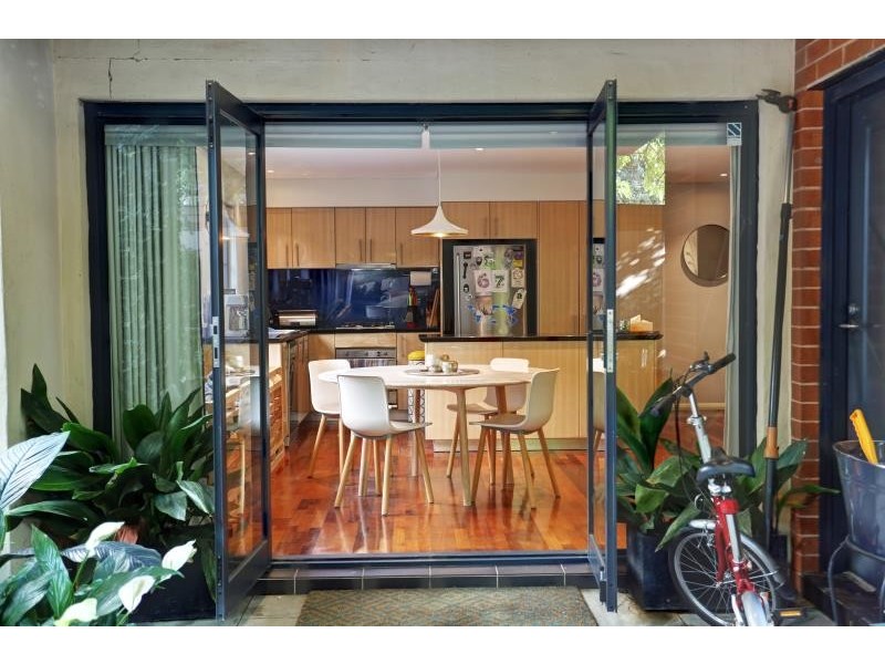 2/35-41 Mallett Street, Camperdown NSW 2050