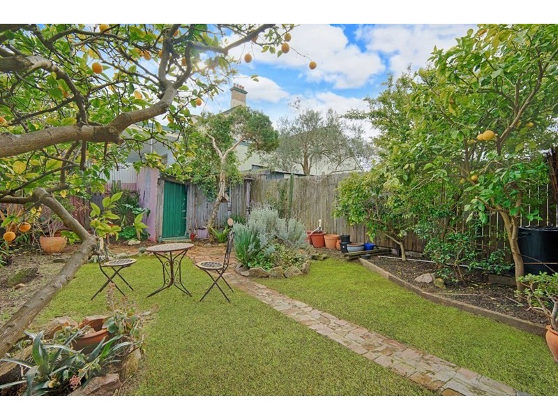 16 Ivanhoe St, Marrickville NSW 2204