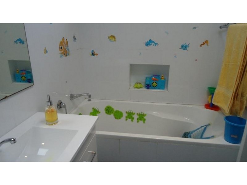 144 Denison Street, Newtown NSW 2042