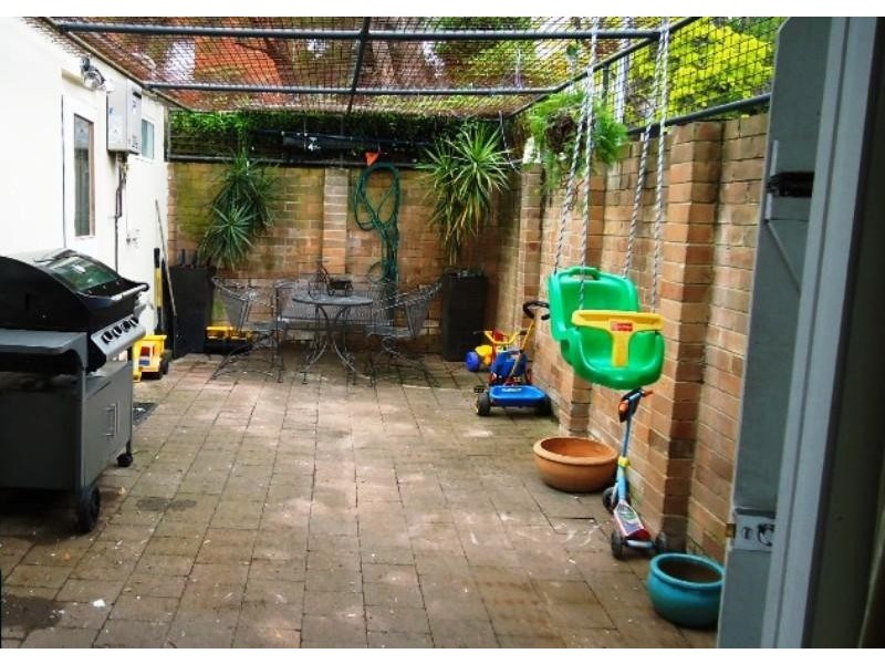 144 Denison Street, Newtown NSW 2042