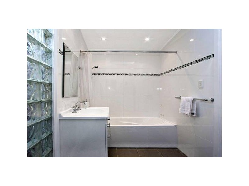 2 Llewellyn Street, Enmore NSW 2042