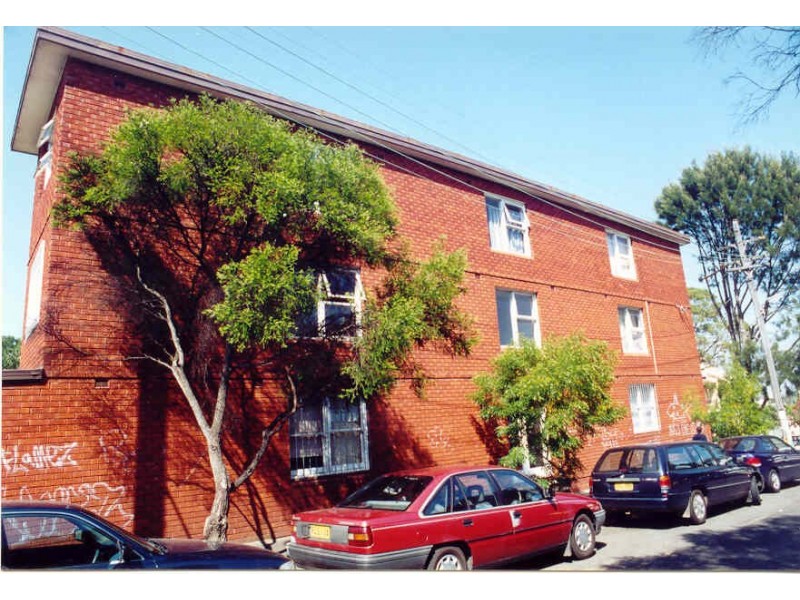 2/82 Station Street, Newtown NSW 2042