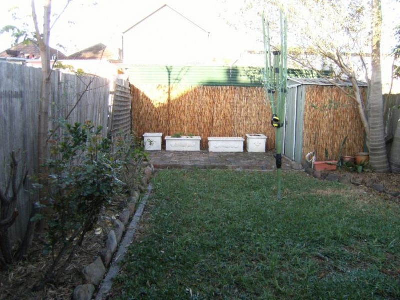 90 Yelverton Street, Sydenham NSW 2044