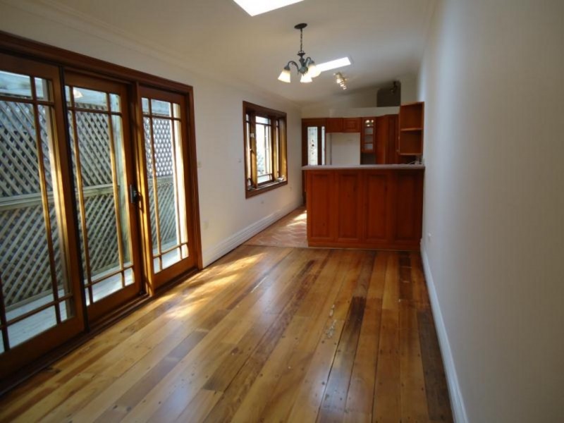 15 Leamington Avenue, Newtown NSW 2042