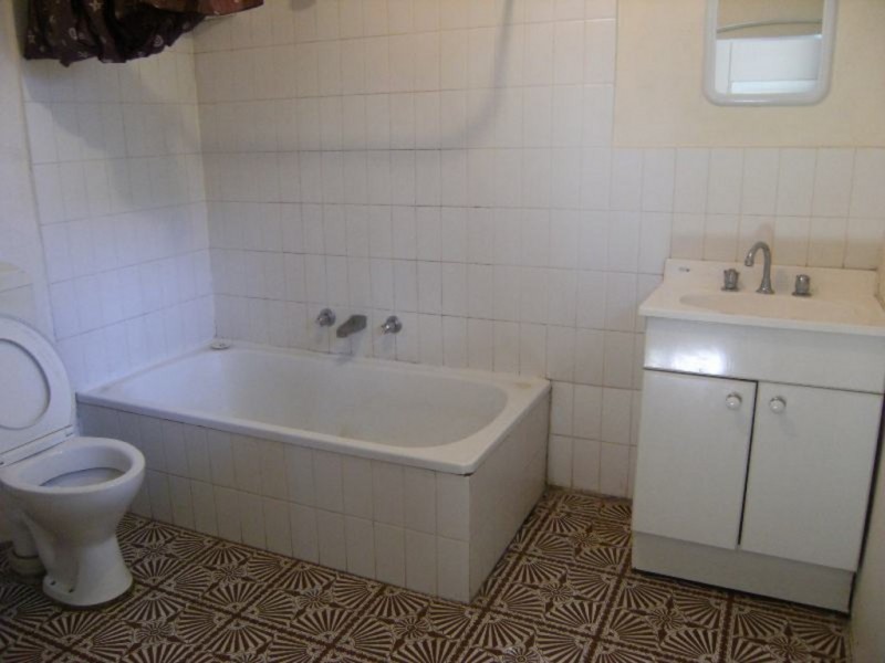 32 Egan Street, Newtown NSW 2042