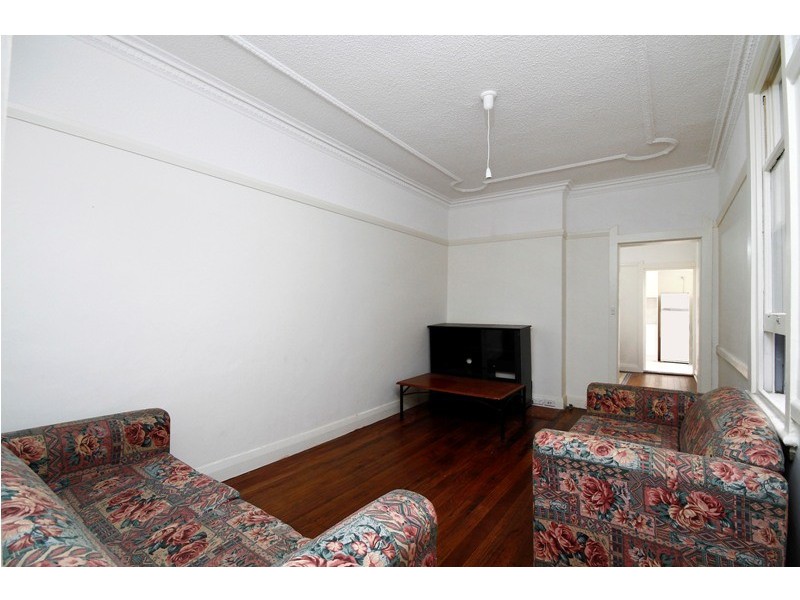 124 Princes Hwy, St Peters NSW 2044