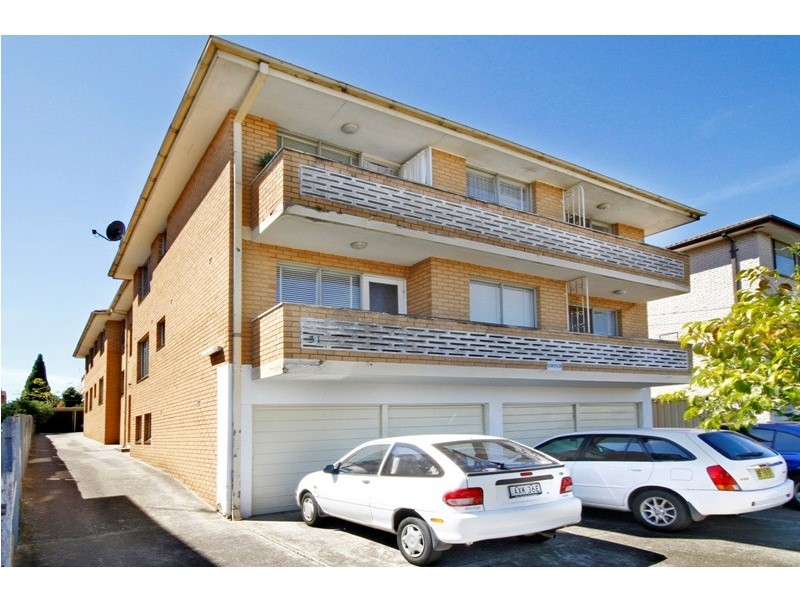 31 Cornelia St, Wiley Park NSW 2195