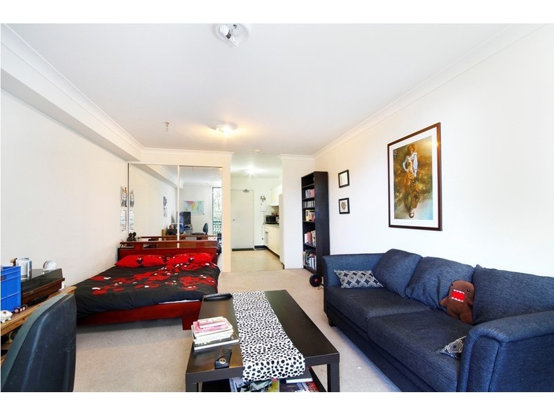 2/1 Linthorpe Street, Newtown NSW 2042