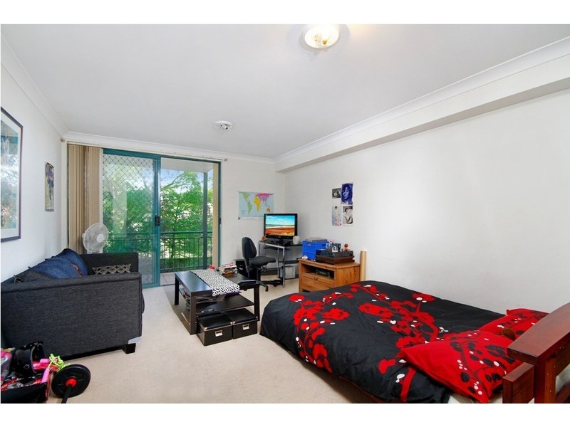 2/1 Linthorpe Street, Newtown NSW 2042