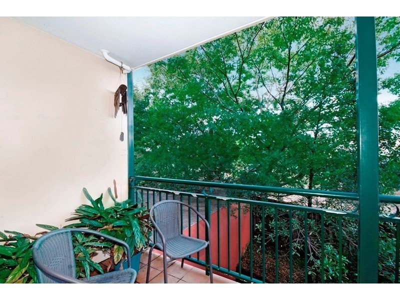 2/1 Linthorpe Street, Newtown NSW 2042