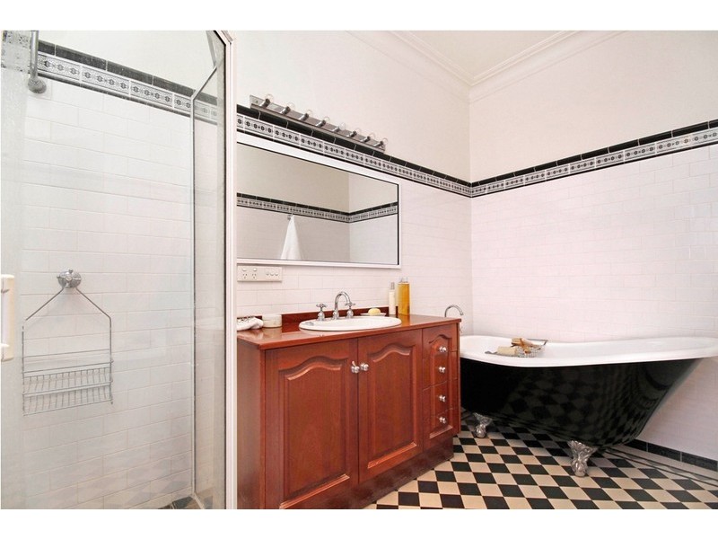 35 Forbes Street, Newtown NSW 2042