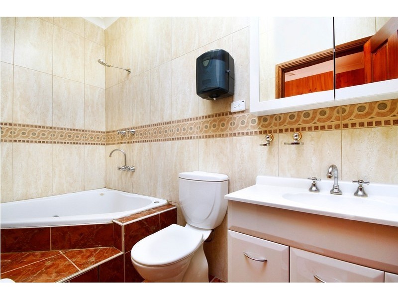 26 King St, Newtown NSW 2042