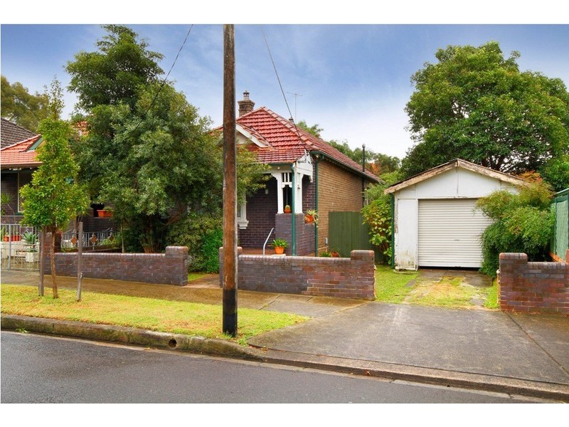 32A Morton Av, Lewisham NSW 2049