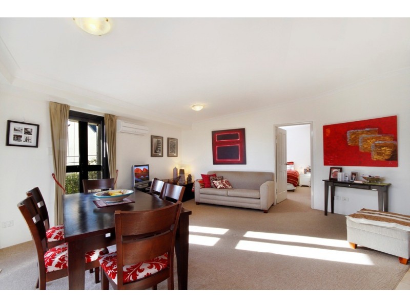 18/6-8 Albert Street, Newtown NSW 2042