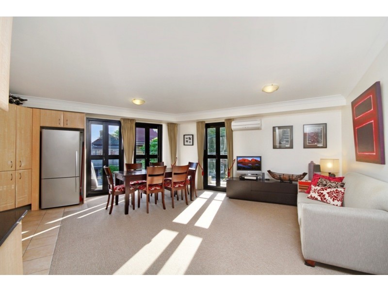 18/6-8 Albert Street, Newtown NSW 2042