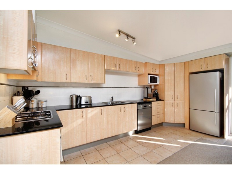 18/6-8 Albert Street, Newtown NSW 2042