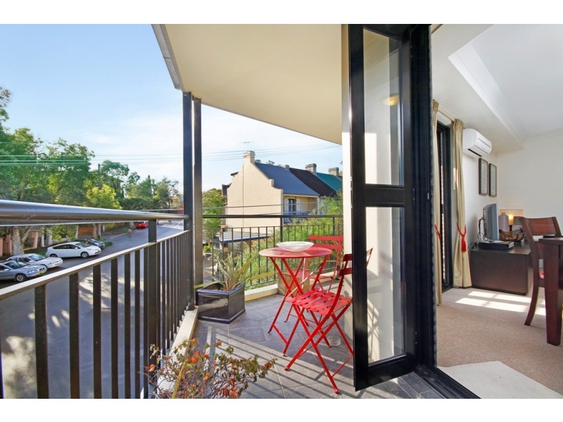 18/6-8 Albert St, Newtown NSW 2042