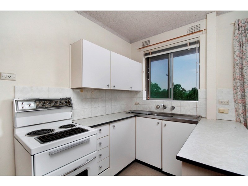 18/50 Crinan St, Hurlstone Park NSW 2193