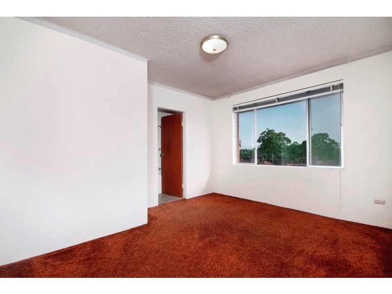 18/50 Crinan St, Hurlstone Park NSW 2193