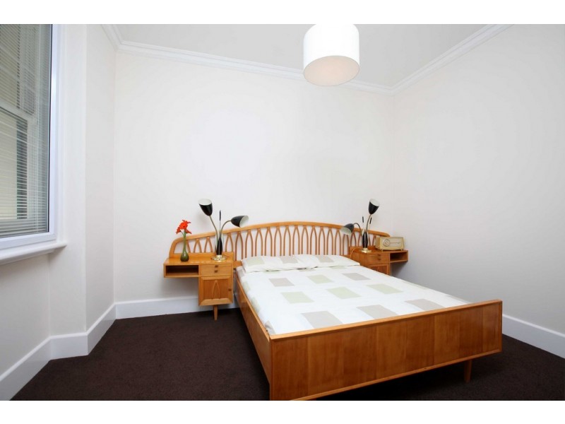 42 Railway Rd, Sydenham NSW 2044