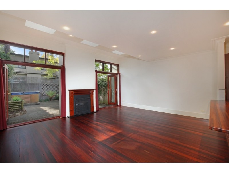 32 Queen St, Newtown NSW 2042