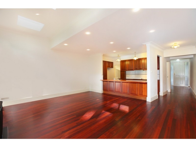 32 Queen St, Newtown NSW 2042