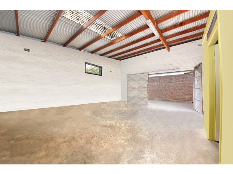 2 Derwent Ln, Glebe NSW 2037
