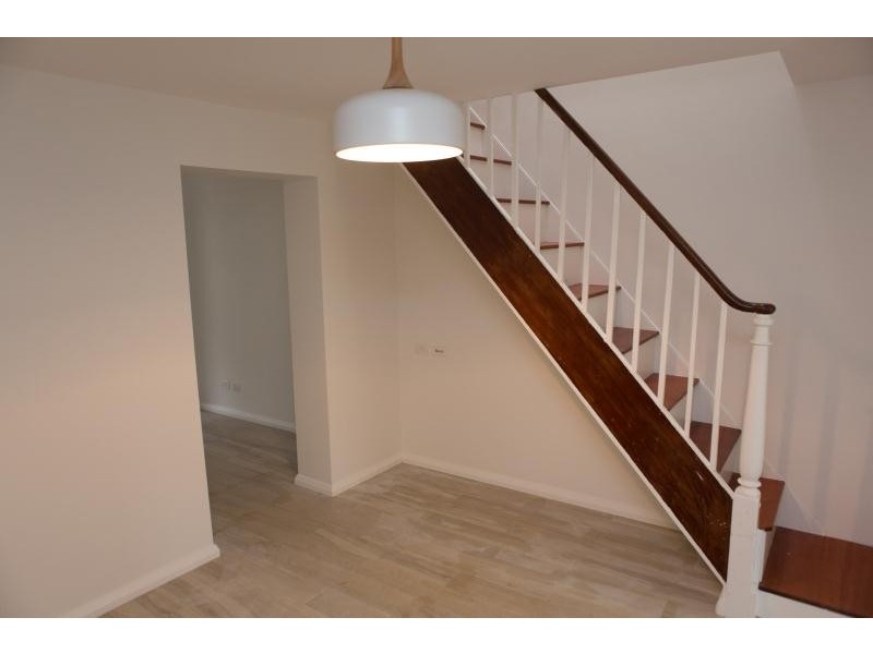 7 Longdown Street, Newtown NSW 2042