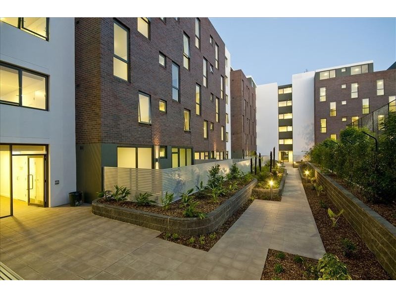 4/2-4 Coulson Street, Erskineville NSW 2043